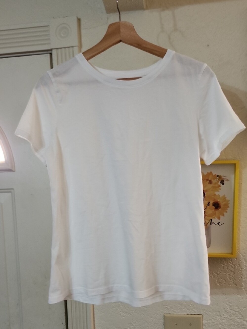 Lot of 2 Pact Organic Cotton Crewneck T-Shirts White Sz M Minimalist Basics - Picture 7 of 9